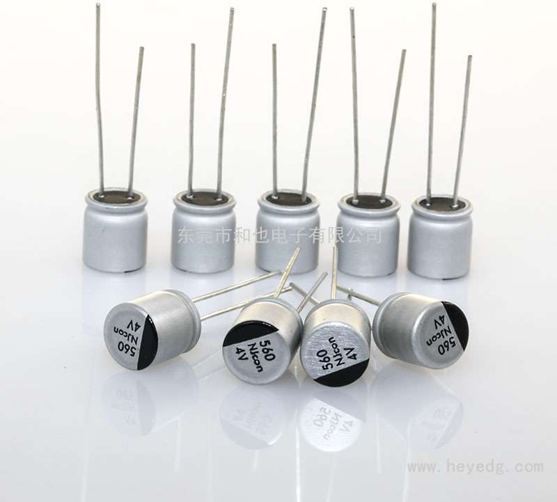 插件固態: 4v/560uf  8x8mm